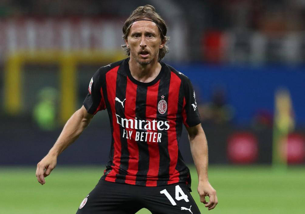 你认为杨瀚森下半场还有出场机会吗&应先从哪方面做出调整？