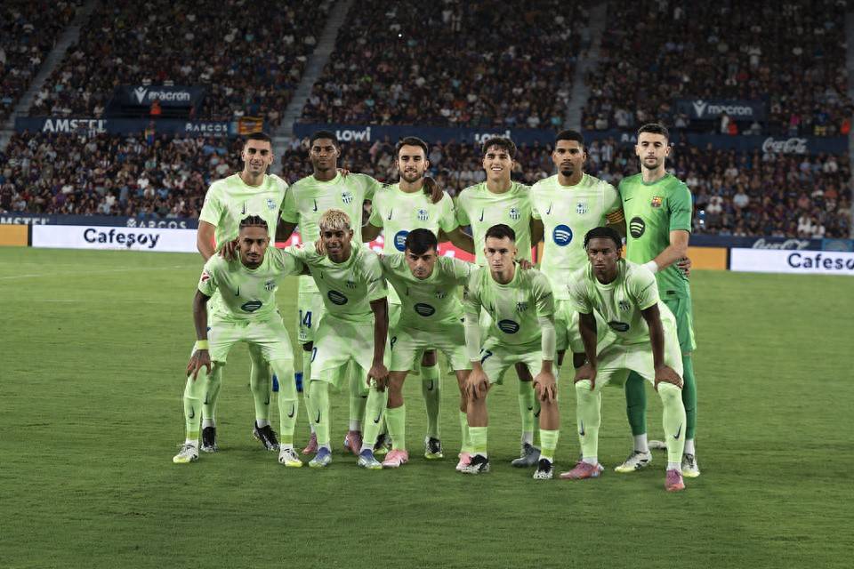 切尔西客场1-3不敌利兹联，终结7场不败，排名跌至第四，利兹联成功跳出降级区。